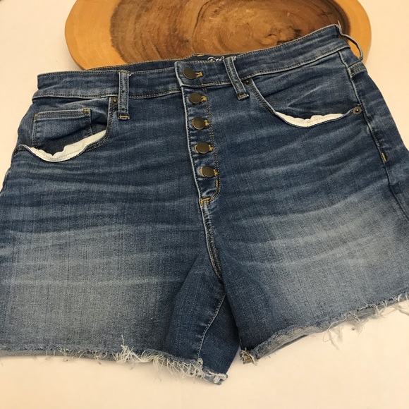 Universal Thread Pants - Universal Thread High Rise Midi Button Fly Shorts